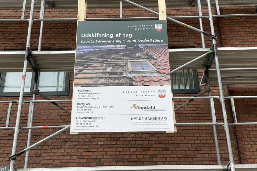 Fin tagudskiftnings- og facaderenovering for Frederiksberg Kommune